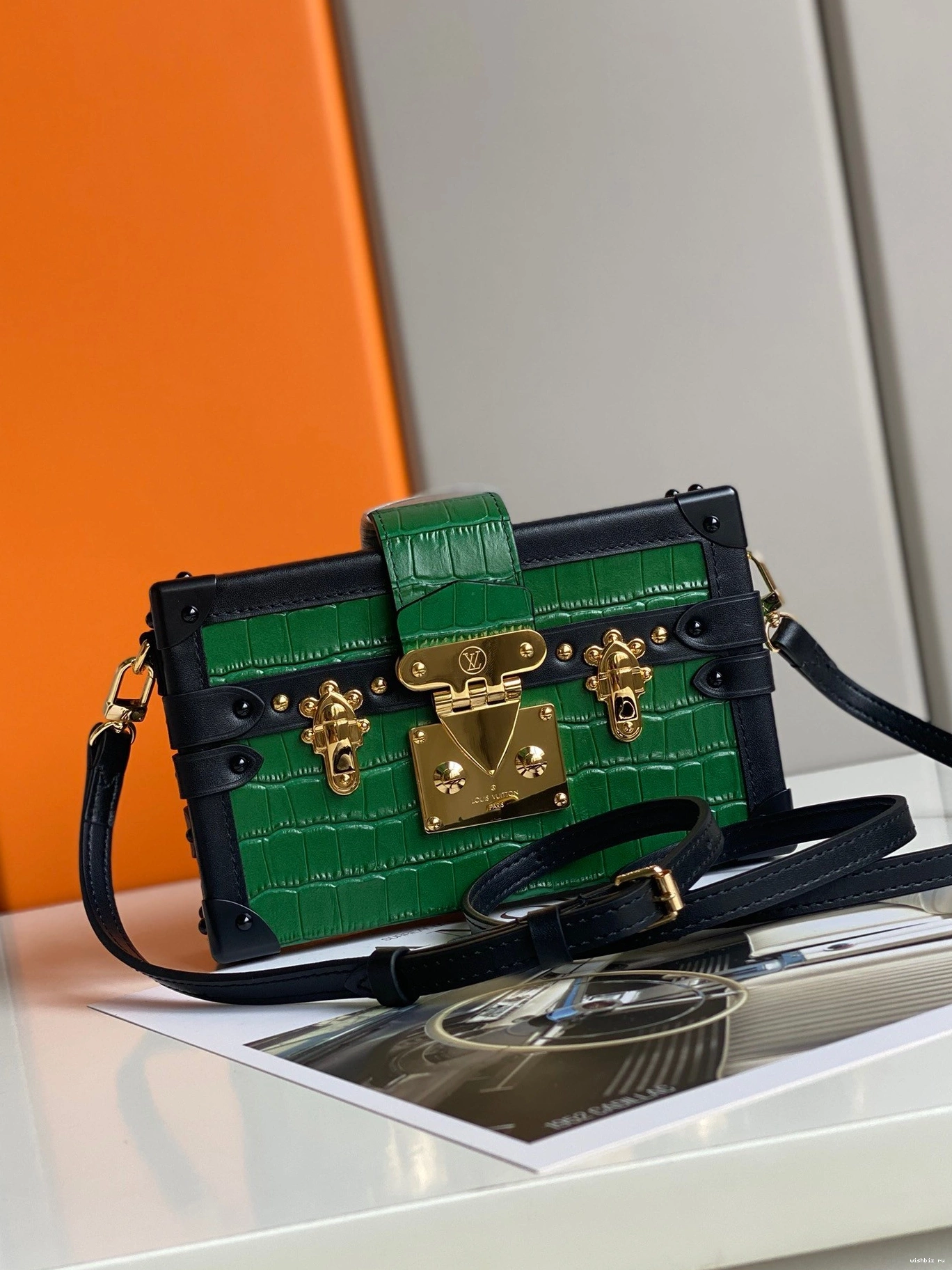 WIS PETITE MALLE LOUIS VUITTON 0803